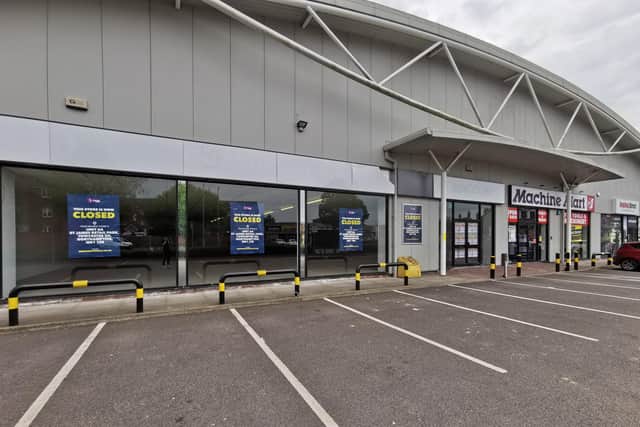 Bensons for Beds has closed its branch in Becketts Retail Park. Vets4Pets has applied to move into the site.