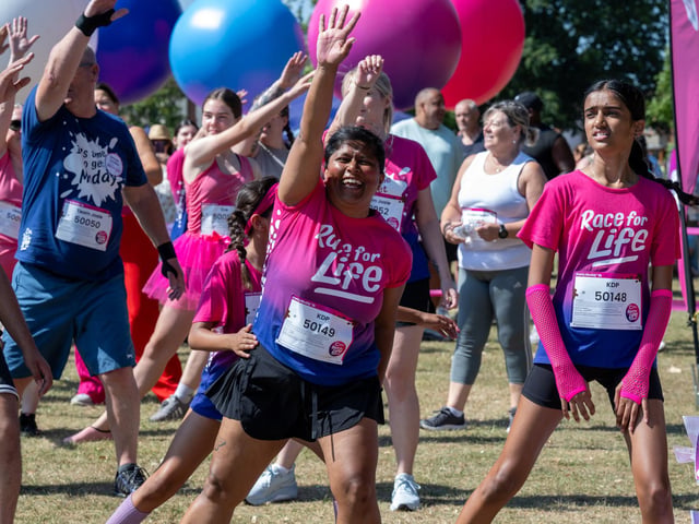 Runners taking part in the Pretty Muddy Race For Life at Abington Park in Northampton on Saturday, July, 11, 20026. Photo by David Jackson.