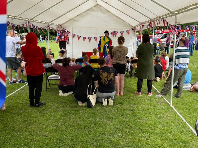 West Hunsbury Parish Council held a free funday in Ladybridge Park. There were stalls, bands, children's entertainment and more. Residents flocked to the park to enjoy the fun.