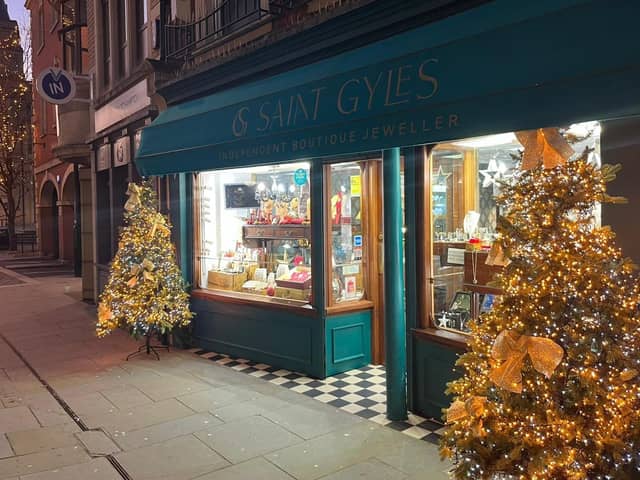 Saint Gyles is a traditional jewellers selling engagement rings, pre-owned jewellery and watches, fashion brands, high-end and bespoke items.