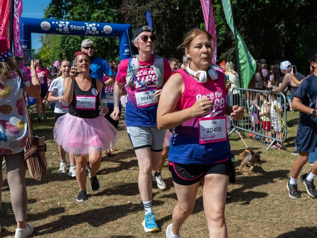 Runners taking part in the Race For Life at Abington Park in Northampton on Sunday, July, 12, 20026. Photo by David Jackson.