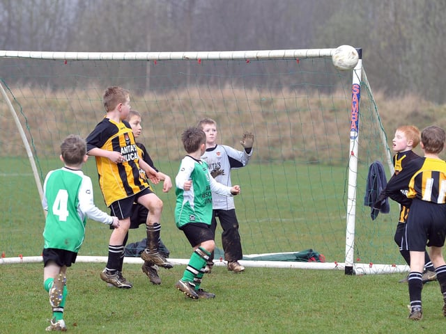 Action from Parklands Tigers v Towcester Tigers in 2012