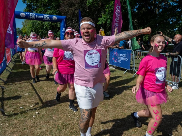 Runners taking part in the Pretty Muddy Race For Life at Abington Park in Northampton on Saturday, July, 11, 20026. Photo by David Jackson.