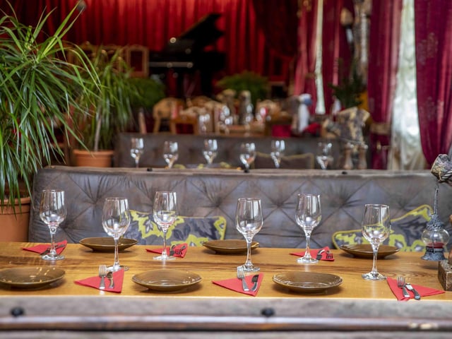 Customers can expect “hearty and traditional food”, including big steaks, party meals, and sharing boards for groups as large as 10.
