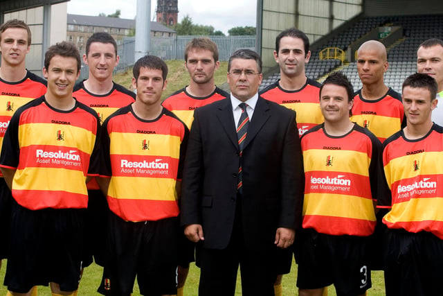 Ian McCall with his ten summer signings for Partick Thistle ahead of the 2007/08 season. It includes Gary Harkins, Liam Buchanan, Gordon Lennon and Stevie Murray.