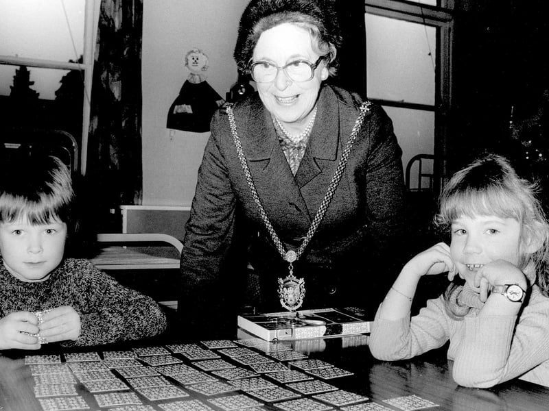 Mayor Mary Finch at Harborough Road Hospital 1980