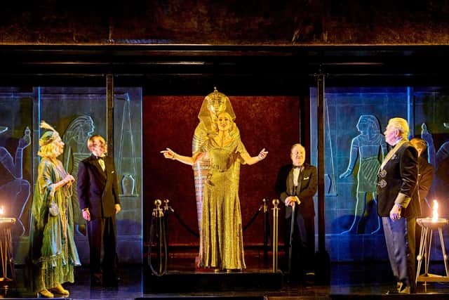 Death on the Nile - photo by Manuel Harlan
