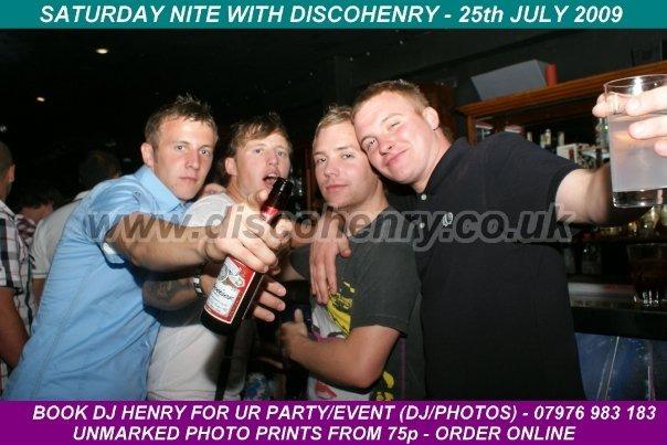 Nostalgic pictures from a night out down Bridge Street 15 years ago