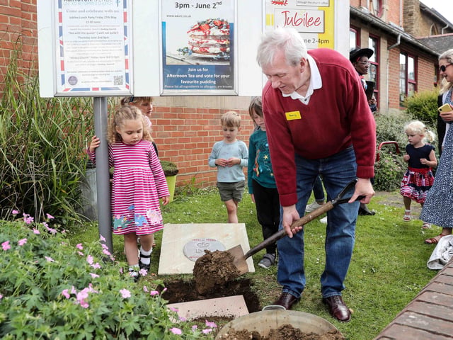 Time capsule burial at United Reform Church, Abington.