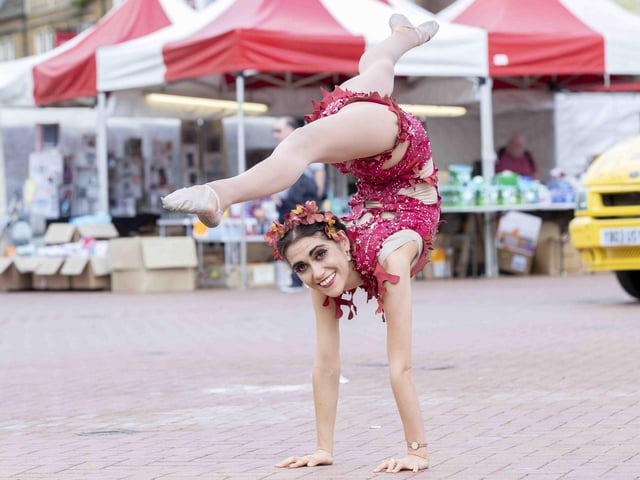 Hundreds enjoyed music, circus acts, and memories from the decade during a sixties celebration event in Northampton's Market Square on Saturday (September 24).
