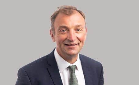 Mr Rob Hicks (Consultant General and Vascular Surgeon)