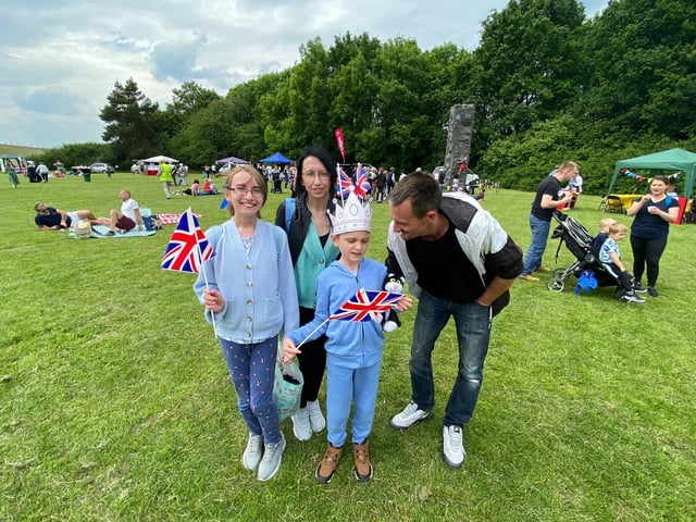 West Hunsbury Parish Council held a free funday in Ladybridge Park. There were stalls, bands, children's entertainment and more. Residents flocked to the park to enjoy the fun.