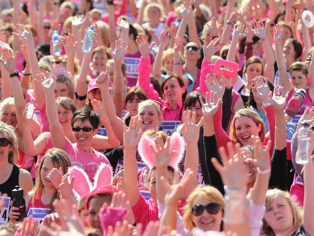 2011 - Over a thousand women take part in the 10k Race for Life at Abington Park in Northampton.