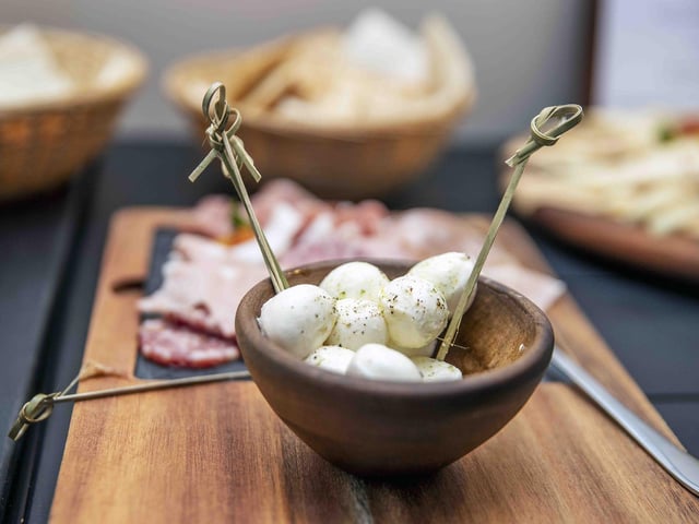 The authentic Italian restaurant, inspired by Davide’s home region Abruzzo, will offer handcrafted pasta from its premises in College Street Mews.