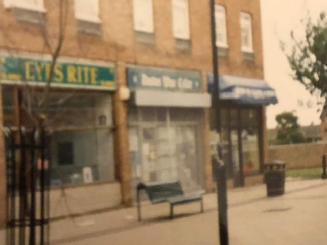 Nostalgic photos of Duston shops and streets from 30 years ago