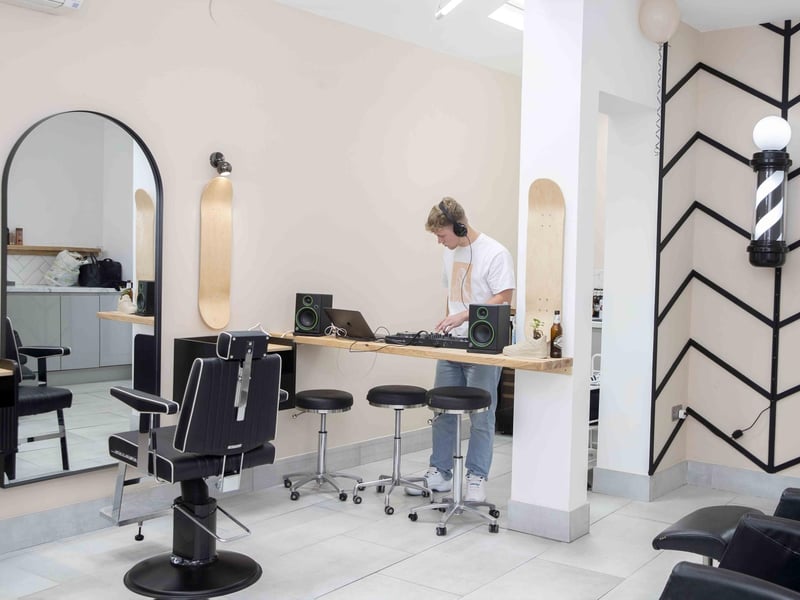 Stylish new barber shop opens in Wellingborough Road