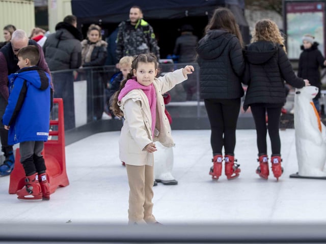 West Northamptonshire Council (WNC) has put on a free ice skating rink at the temporary market, as part of festivities in 2023.