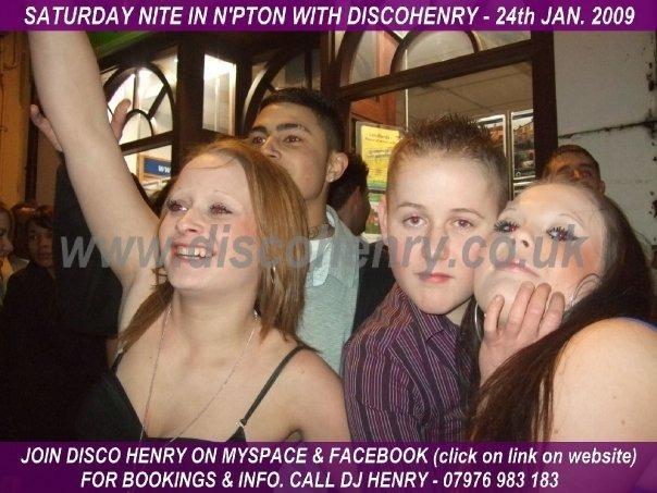 A January 2009 Saturday night out at Balloon Bar