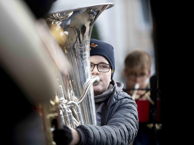 In the penultimate weekend before Christmas, many came along to enjoy what was on offer.