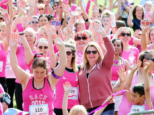 2015 - Start of the 10k Race for Life at Abington Park, Northampton.