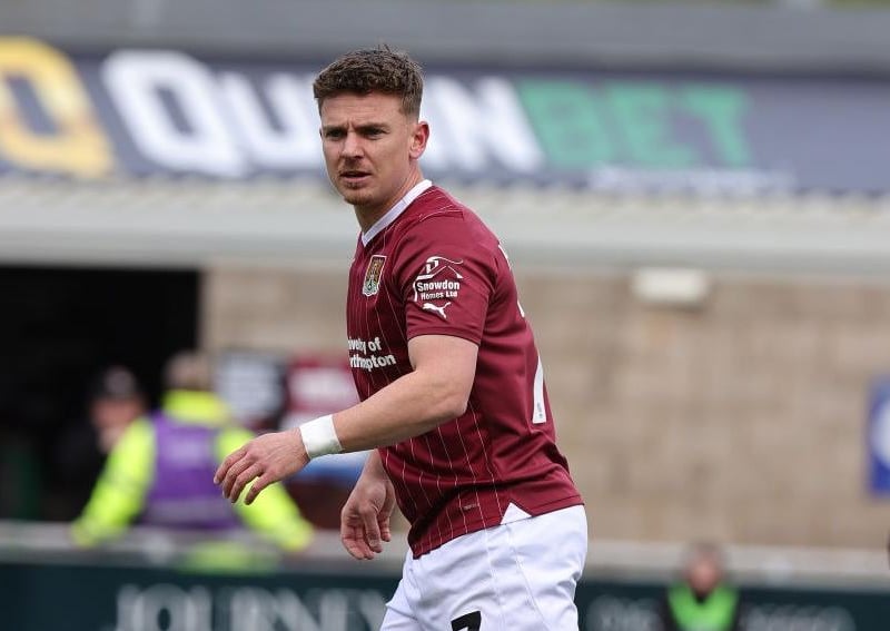 Bit unlucky when his clearance hit Aimson and rebounded into the net but he should have played it safe and put the ball out for a corner... 6