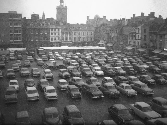 Snow falls on Northampton Market Square, May 1, 1967