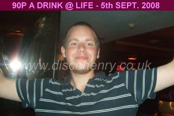 Nostalgic pictures from a '90p a drink' night out down Bridge Street 15 years ago