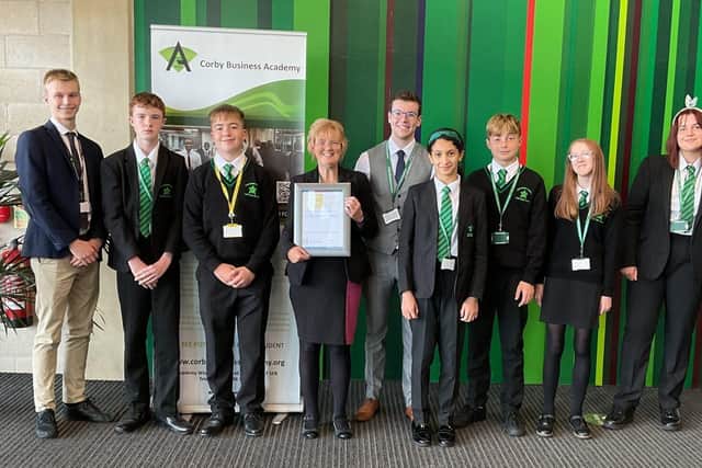 Dr Rowe & students of CBA celebrating History Award