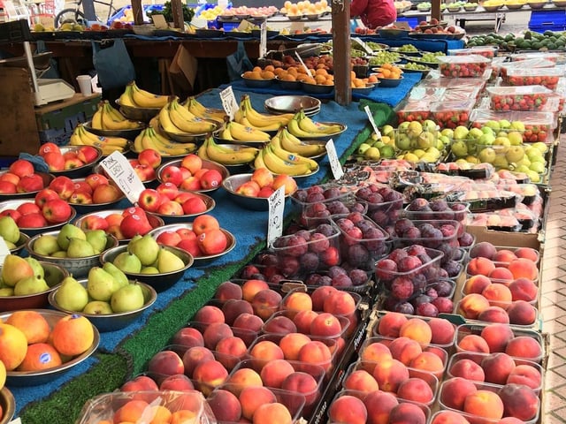 After closing down for good, market trader Joe Fitzpatrick has shared his favourite pictures from his family's iconic fruit and vegetable stall