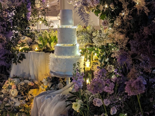 Category: Wedding Cakes. Location: Eastfield Crescent, Towcester, NN12 7TT. Website for more information: https://evacockrellcakedesign.co.uk/