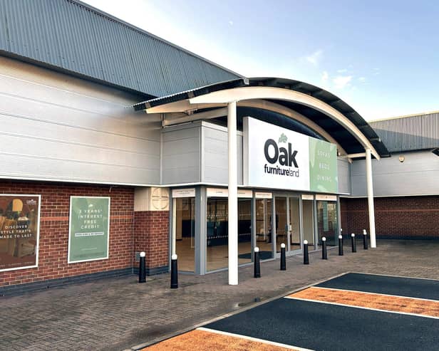 Oak Furnitureland will open a new showroom at Riverside Retail Park in Northampton on Saturday, October 24, creating seven local jobs. The 12,500 sq ft showroom will feature furniture for living rooms, dining rooms, bedrooms and home offices.