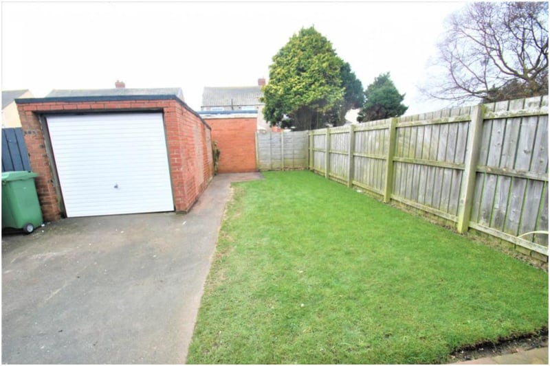 A shared drive leads to the garage and garden. 
Photo by Rightmove/Andrew Craig.