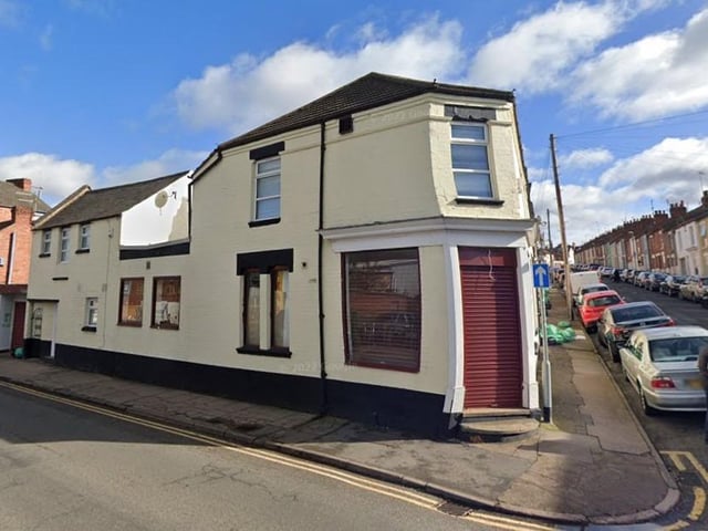 Plans have been submitted to turn 90 Duke Of York Public House in Salisbury Street into a restaurant, cafe and takeaway