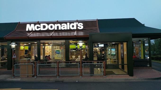 McDonald's - Mansfield Leisure Park - has a 3.9 from 2,455 reviews.