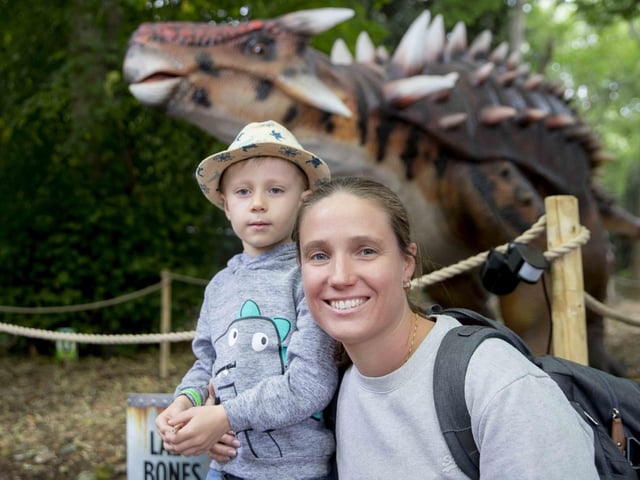 Families had tons of funs with the dinosaurs at Delapre Abbey