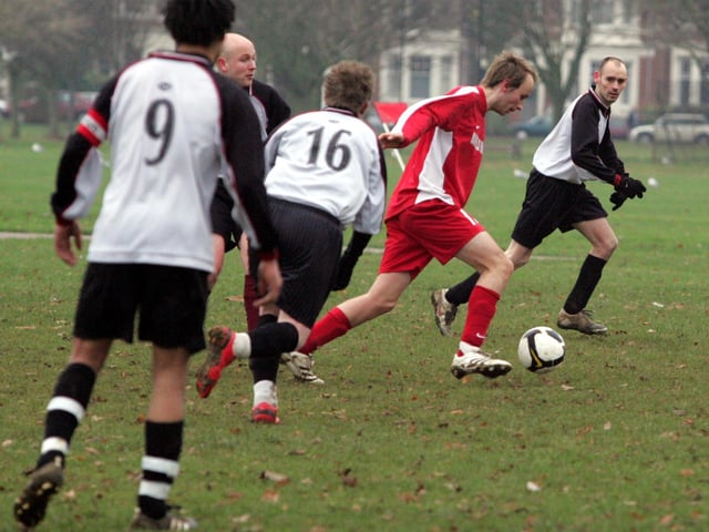 2008 - Sunday football at The Racecourse Northampton, Clicker V Mansfield Rangers