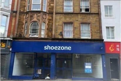 Plans have been approved for eight residential flats above the former Shoezone store on the Drapery