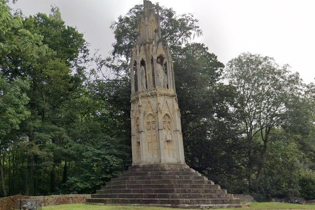 Twelve Eleanor Crosses were built to mark the stops of the funeral cortege of Edward's I's queen, Eleanor of Castile, as her coffin made its way from Lincoln to London in 1290. The cross at Hardingstone is one of just three of the originals to survive.