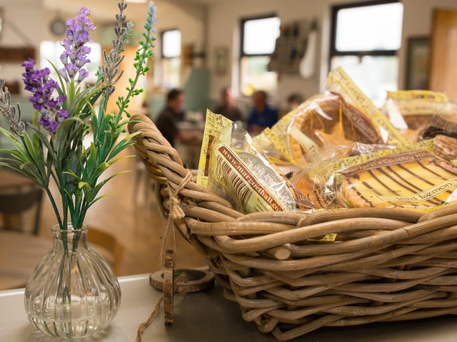 A cafe offering homemade food, including all day breakfasts, fresh sandwiches and rolls. Location: Broughton Mill Farm, Welford Road, Chapel Brampton, NN6 8AB.