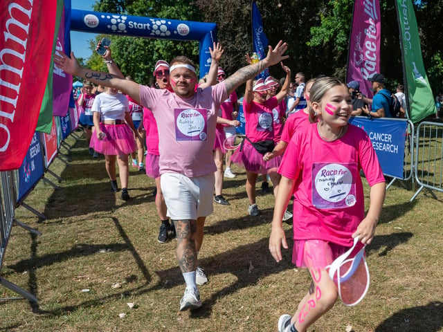 Runners taking part in the Pretty Muddy Race For Life at Abington Park in Northampton on Saturday, July, 11, 20026. Photo by David Jackson.