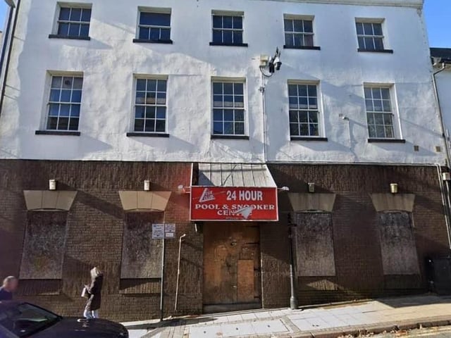 Plans have been unveiled to transform an abandoned Northampton snooker club, previously used as a base for gangsters, into student flats. Proposals have been submitted by developers to West Northants Council to convert 32 Bridge Street, formerly the Cue Club, into 20 student flats.