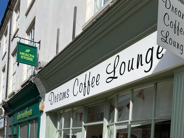 Described as a little oasis of a coffee shop just off the high street, Dreams Coffee Lounge is also situated at the heart of the town centre on the award-winning St Giles’ Street. The team is proud to offer a choice of high quality drink, breakfast, lunch and sweet treat options – all freshly prepared and locally sourced.
