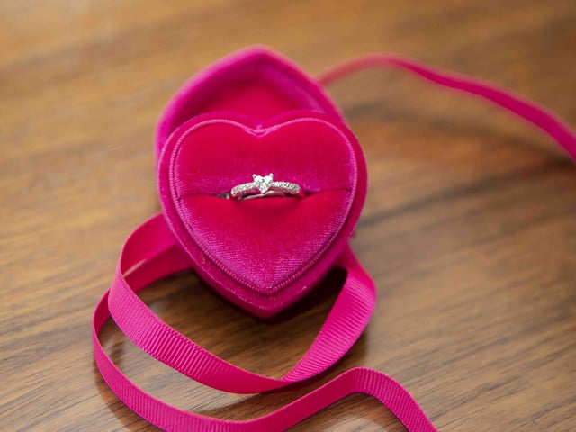 If you want to splash the cash and gift your Valentine some high end jewellery, take a trip to St Gyles Jewellers in St Giles’ Street. You know what they say, diamonds are a girl’s best friend.