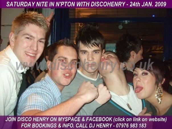 A January 2009 Saturday night out at Balloon Bar
