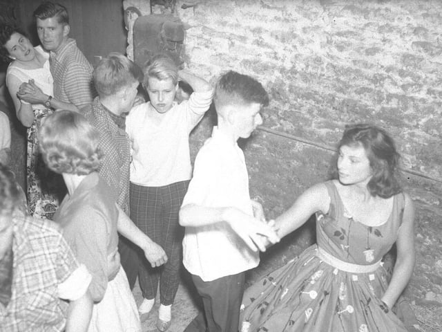 Looking Back old glass negsJuly 3, 1959Hockey Club barbecue at Banks Hill