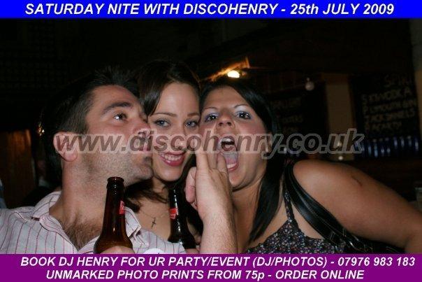 Nostalgic pictures from a night out down Bridge Street 15 years ago