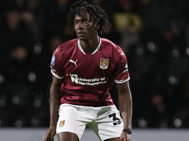 The 17-year-old academy defender came on for his senior debut and you couldn't help but be impressed. Was aggressive in his defending and won his one-on-one battles. He has an remarkably long throw on him too... 7