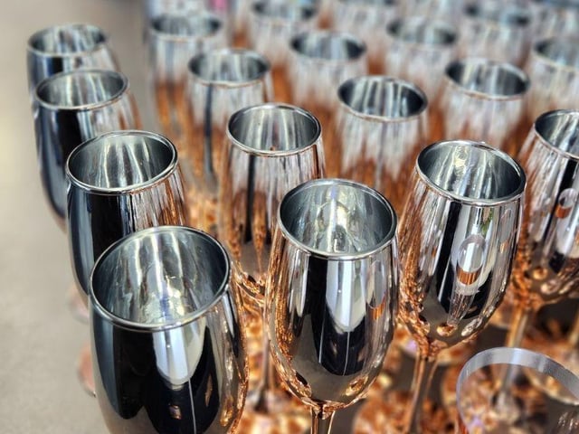 To give back to their loyal and regular clients, the salon hosted a celebration event with drinks, nibbles, a DJ and photobooth.