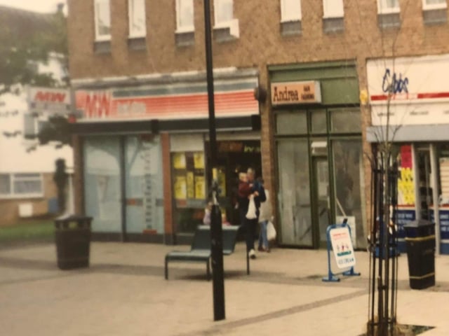 Nostalgic photos of Duston shops and streets from 30 years ago