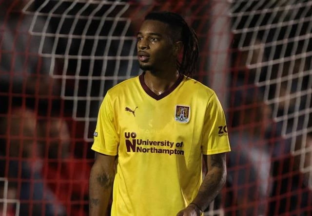 Hit and miss in possession and didn't have many opportunities to get forward but had a solid enough night at right-back until he was replaced... 6.5